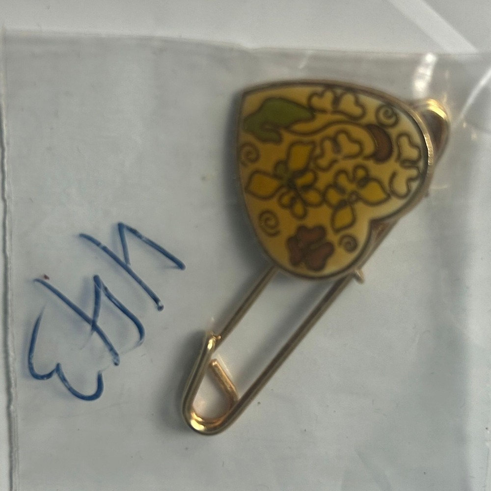 Vintage Gold Tone Enamel Heart Safety Pin Brooch For Women